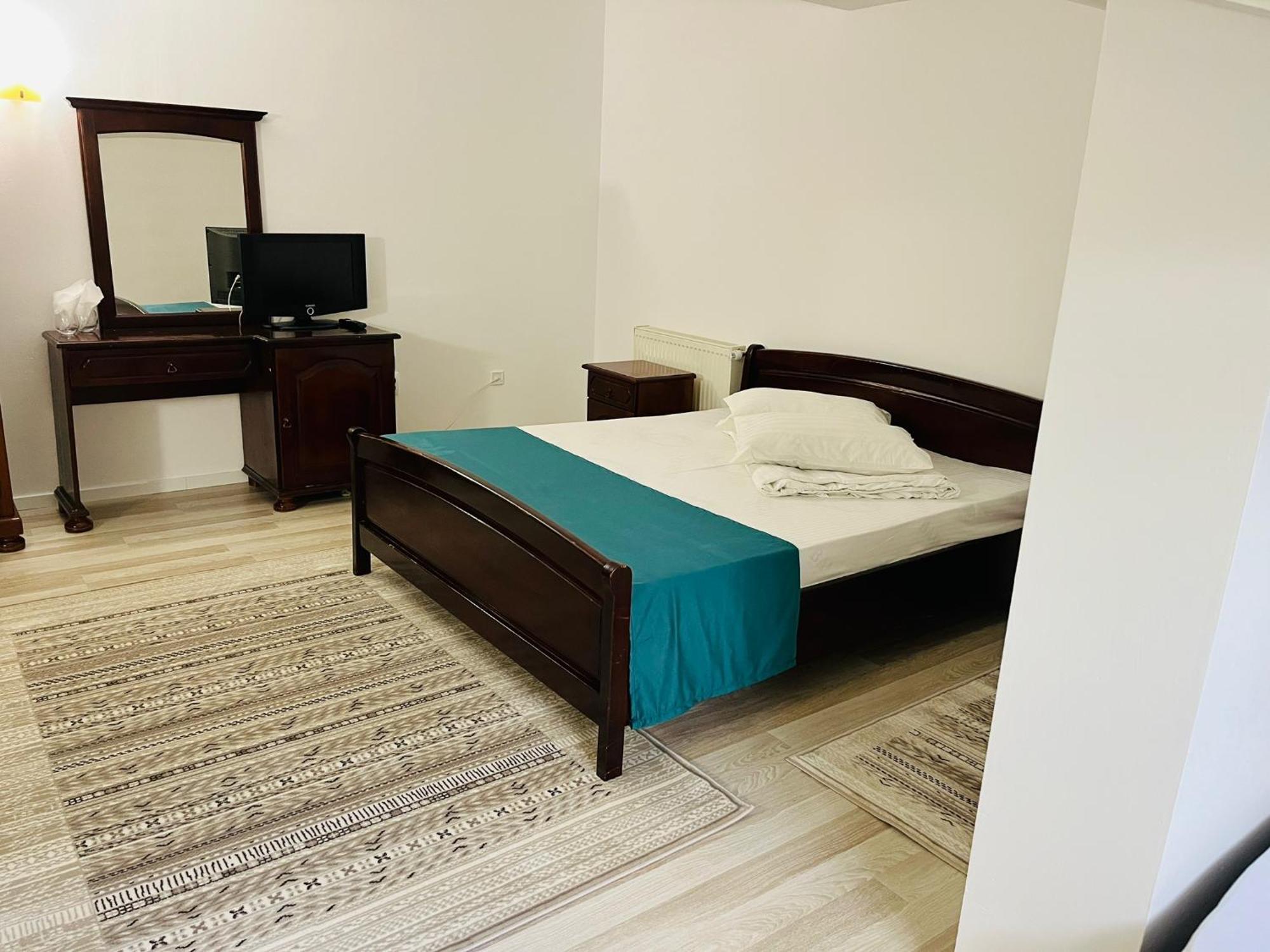 Pensiunea Poiana Farm stay